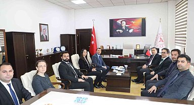 Vali Öksüz'den kurumlara ziyaret