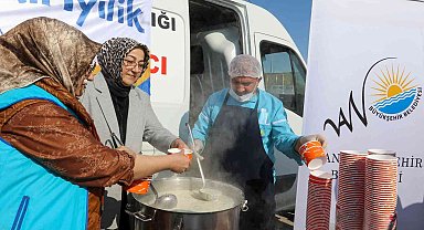 Van Büyükşehir Belediyesinden ayran aşı ikramı