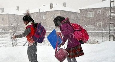 Van'da taşımalı eğitime kar engeli