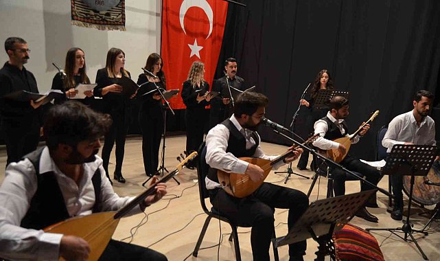 Varto Halk Eğitim Merkezi Müdürlüğünden müzik dinletisi