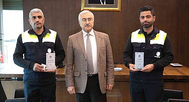 Yanan kamyondan yaralıları kurtaran AKEDAŞ personeli ödüllendirildi