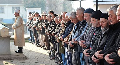 Yangında hayatını kaybeden yaşlı kadın son yolculuğuna uğurlandı