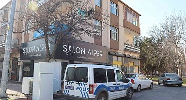 Yataktan düşen yaşlı kadın hayatını kaybetti