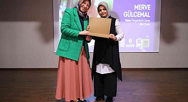 Yazar Merve Gülcemal Aile Söyleşileri programına konuk oldu