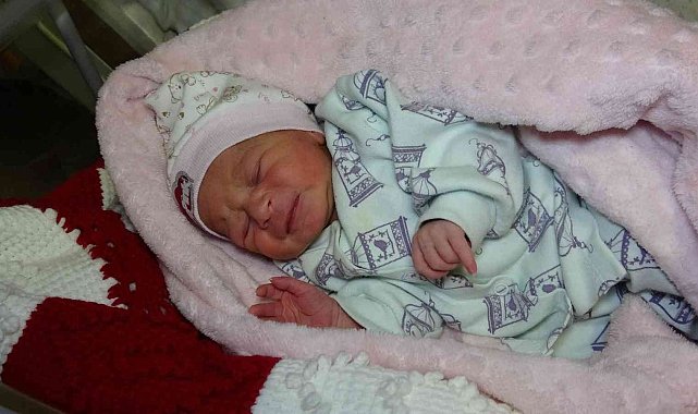 Yeni yılın ilk bebeği dünyaya geldi