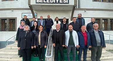 Yıkılacak belediye binasında son toplantı yapıldı