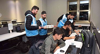 Yıldırım'da ders çalışmaya salep molası