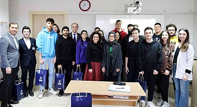 YKS hazırlık öğrencilerine ek kitap sürprizi