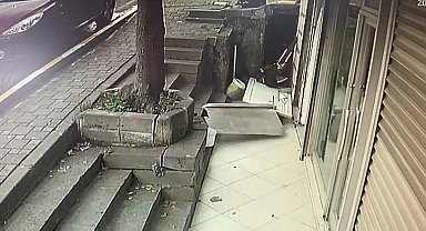 Yokuş aşağı indikleri bisikletle kaza yaptılar: 2 çocuk yaralandı