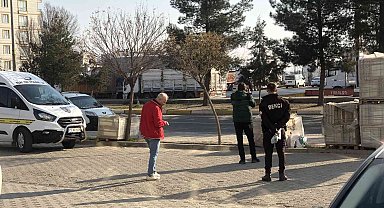 Yol kenarına bırakılan çalıntı su dinamosu polisi hareke geçirdi