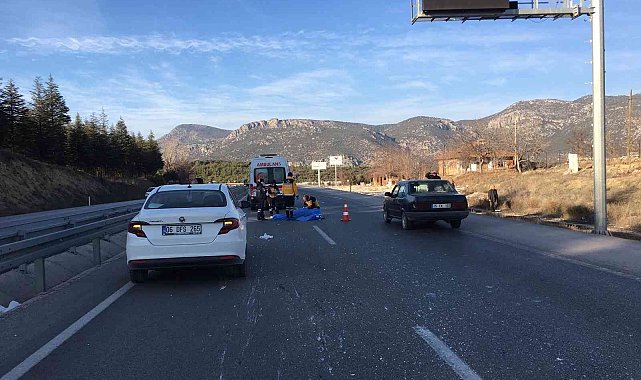Yolun karşısına geçmek isterken otomobilin çarptığı kadın hayatını kaybetti