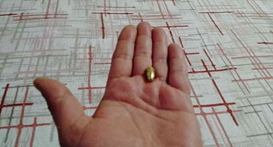 Yorgun mermi çocukların oynadığı bahçeye düştü