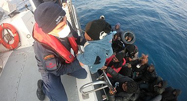 Yunanistan'ın ölüme ittiği 99 göçmen kurtarıldı