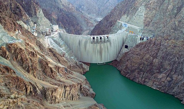 Yusufeli Barajı'nda su seviyesi 62 metre oldu