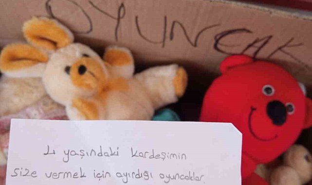 4 yaşındaki çocuktan duygulandıran not; "Bizler hep sizin yanınızdayız"