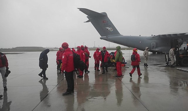 AKUT Kuşadası ekibi, deprem bölgesine hareket etti
