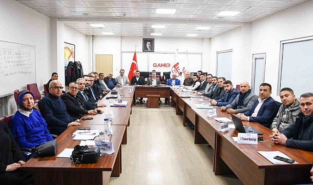 Asrın felaketinde Uşak'tan deprem bölgesine 1 milyonu aşkın battaniye gönderildi