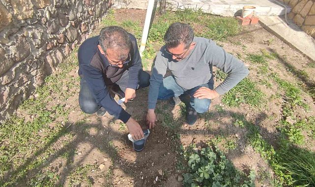 Ayvacık'ta 7 dakikada toprak analizi yapılıyor
