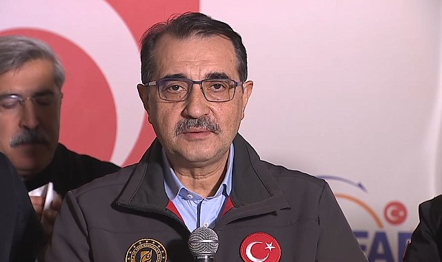 Bakan Dönmez: "Akaryakıt ile ilgili sıkıntı yaşamıyoruz"