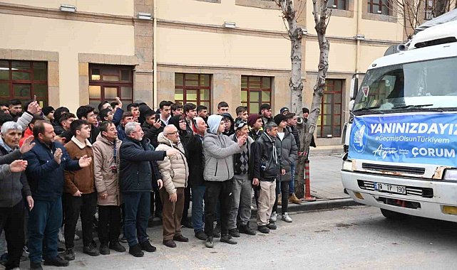 Başkan Aşgın'dan leblebicilere çağrı: "Deprem bölgesine 100'er gramlık paketlerle leblebi gönderelim"