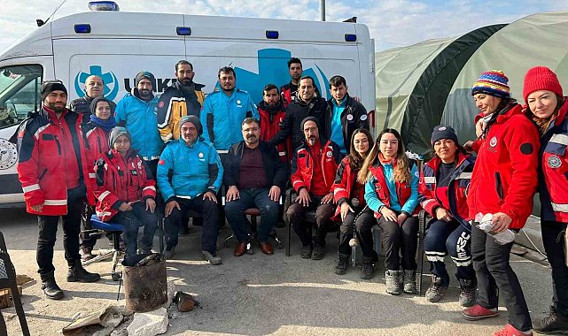 Başkan Sinan Kuluöztürk deprem felaketi yaşayan illeri ziyaret etti