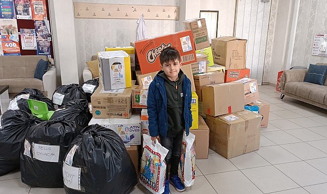 Batman'da öğretmen ve velilerden depremzede çocuklara oyuncak