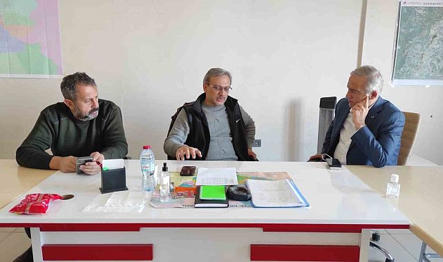 Bingöl Valisi Ekinci, depremzedeler için AFAD'a bir maaşını bağışladı