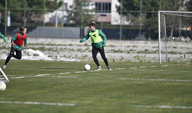 Bursaspor'da hazırlıklar devam ediyor
