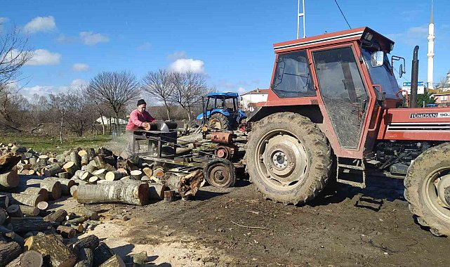 Çatalca'dan deprem bölgesine 250 ton yakacak odun yardımı