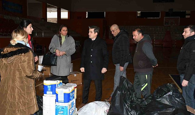 Çeşme'de depremzedelere yardım için koordinasyon toplantısı yapıldı