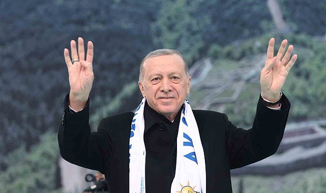 Cumhurbaşkanı Erdoğan: "Ülkemizin 14 Mayıs'ta gideceği seçimlerde küresel güçleri arkasına alarak tek parti faşizmini hortlatmak isteyen zihniyete karşı yeni bir meydan okumaya hazırlanıyoruz"