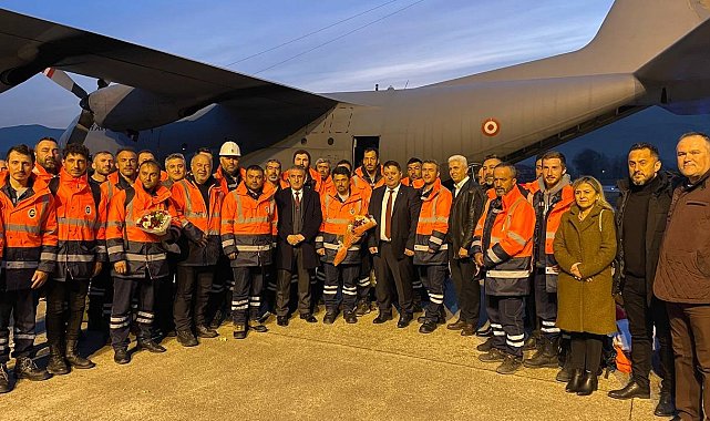 Deprem bölgesinde görevleri sona eren madenciler Zonguldak'a döndü