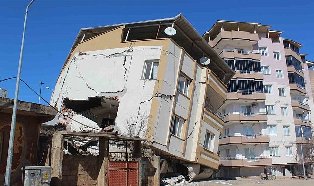 Depremin şaşırtan karesi