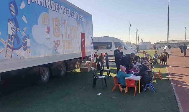 Depremzede çocuklar için bilim tırı ile Adıyaman'da