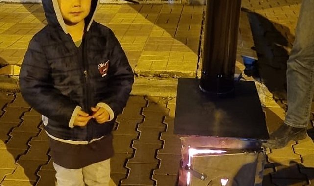 Depremzedeler için Ergene'de özel üretilen sobalar kullanılmaya başlandı