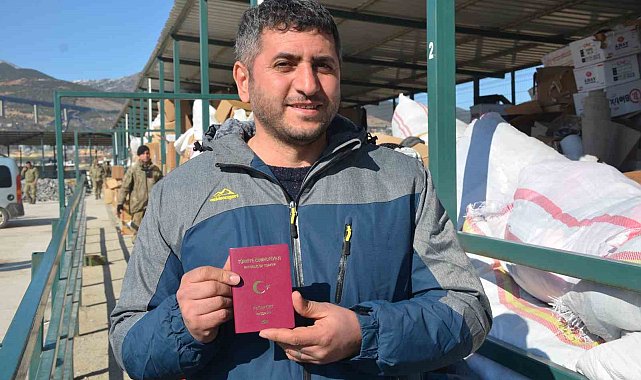 Depremzedeler için gönderilen monttan pasaport çıktı