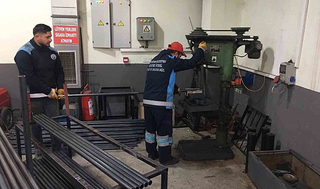 Depremzedeler için kışlık çadır üretiyorlar