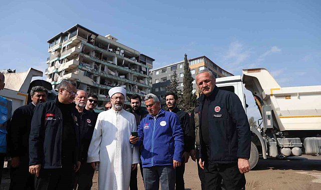 Diyanet İşleri Başkanı Erbaş, Hatay'da incelemelerde bulundu