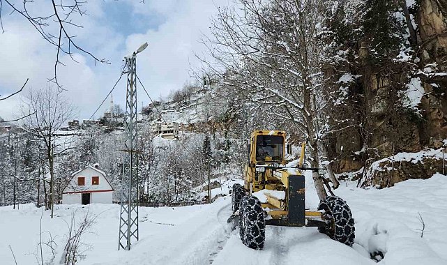 Doğu Karadeniz'de kar nedeniyle 567 köy ve mahalle yolu ulaşıma kapandı