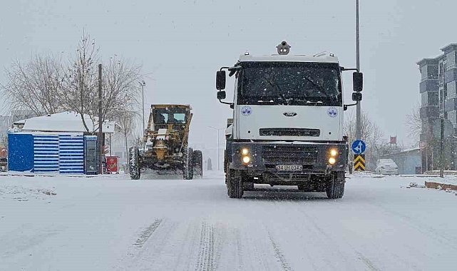 Elazığ'da kar mesaisi
