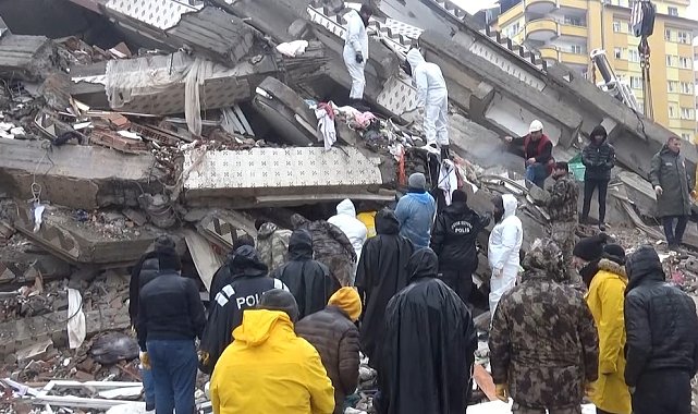Gaziantep'teki enkazda çalışmalar devam ediyor