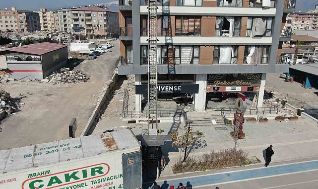 Hasarlı binalardan tehlikeli eşya tahliyesi