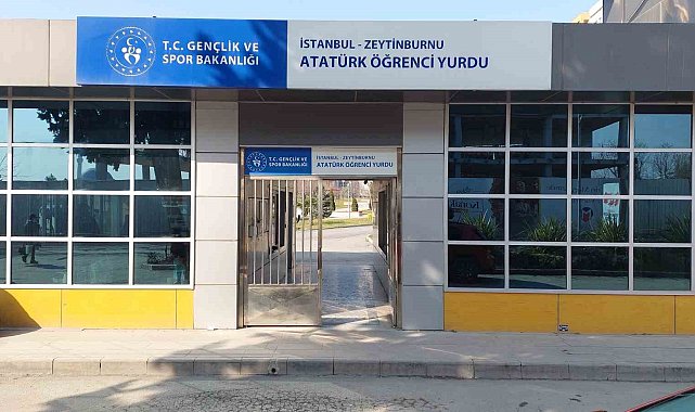 İstanbul'da öğrenciler yurtları boşaltmaya devam ediyor