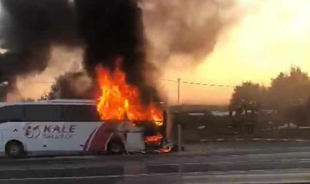 İstanbul'dan yola çıkan yolcu otobüsü alev alev yandı