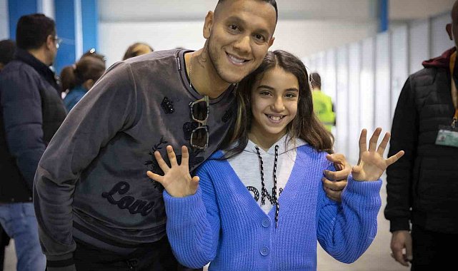 Josef de Souza, depremde ailesini kaybetmiş 1 kız çocuğu evlat edinecek