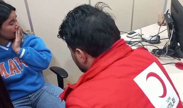 Kan vermeye gittiği merkezde evinin yıkıldığını öğrendi