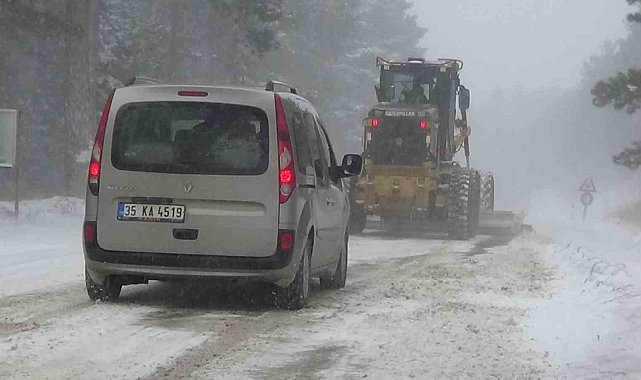 Kar yağışı nedeniyle Kazdağları'nda ulaşım güçlükle sağlanıyor