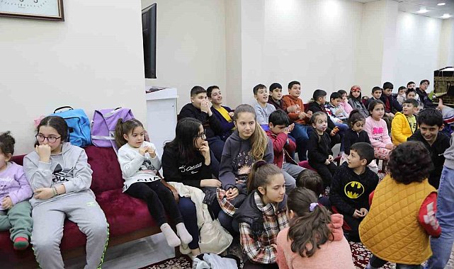 Kars Ehlibeyt Derneği'nden çocuklara moral programı