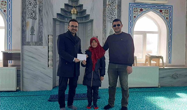 Kazandığı para ödülünü AFAD'a bağışladı