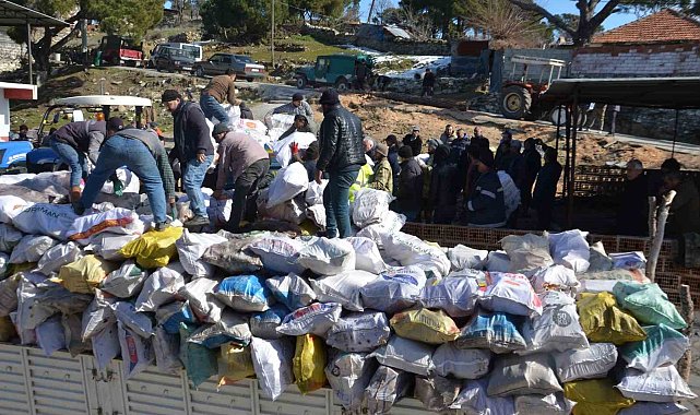 Koçarlı, depremzedelerin ısınması için seferber oldu